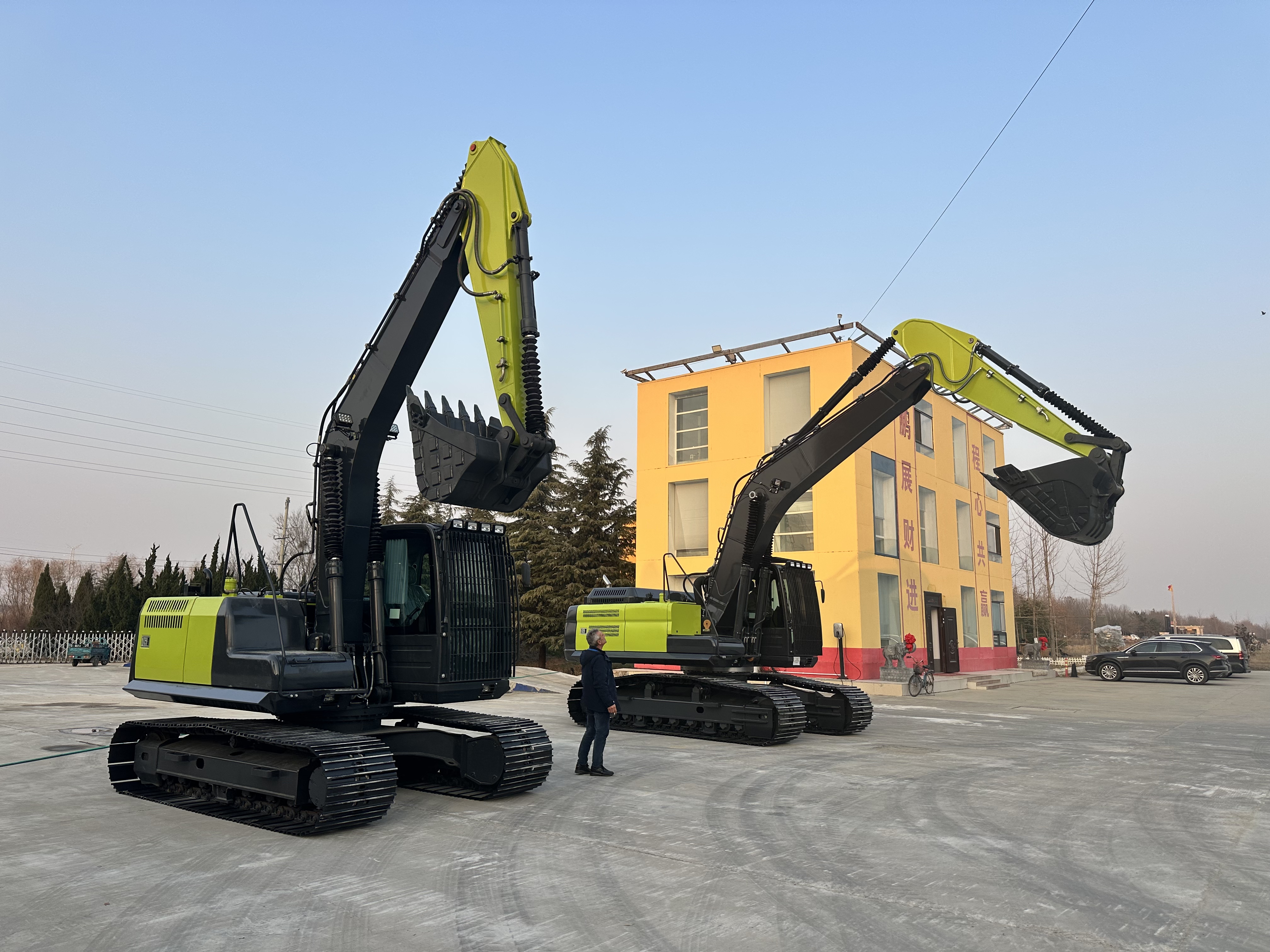 European Customers Place Orders Excavators DX370 and DX230