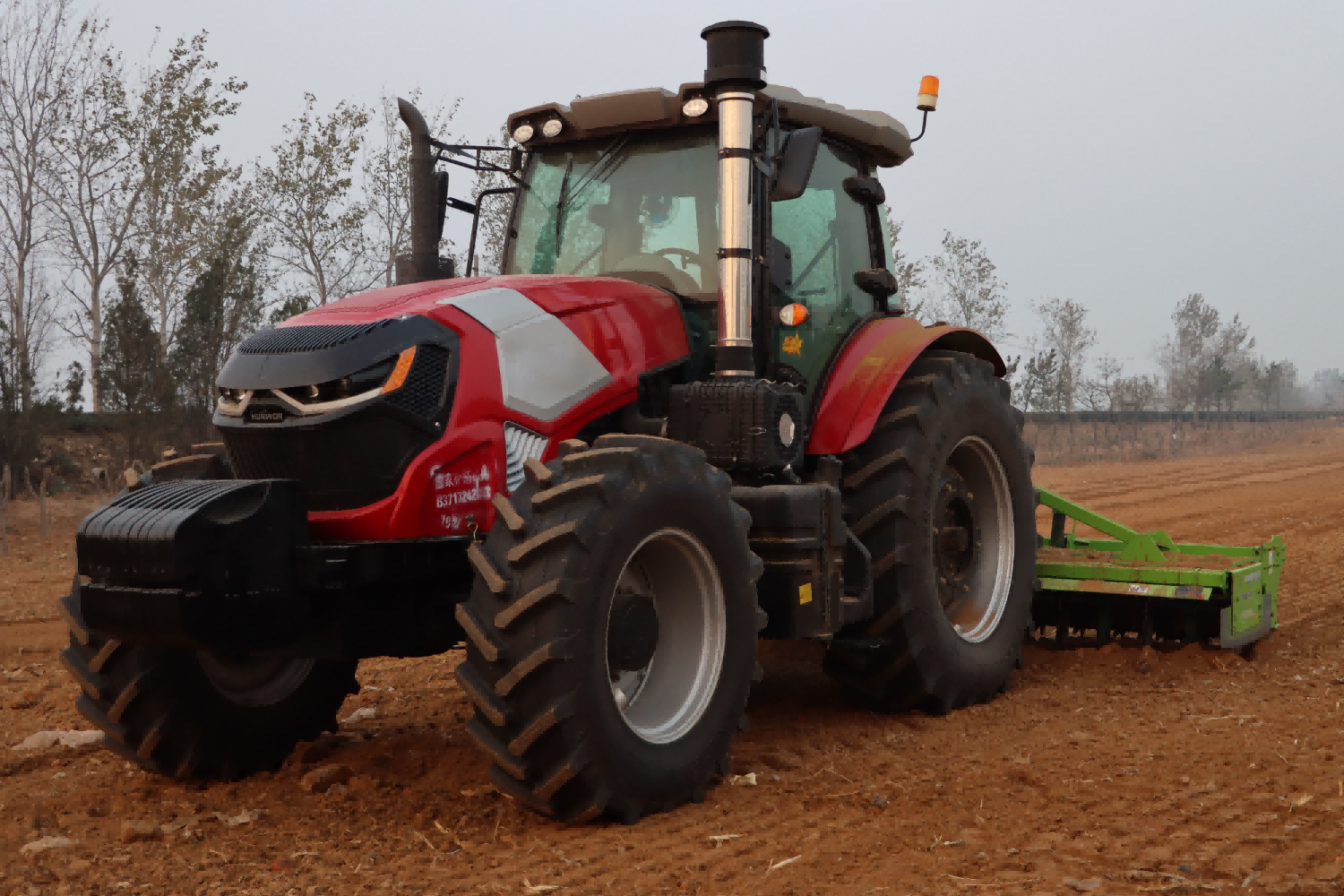 How to choose the matching farm tools for a tractor