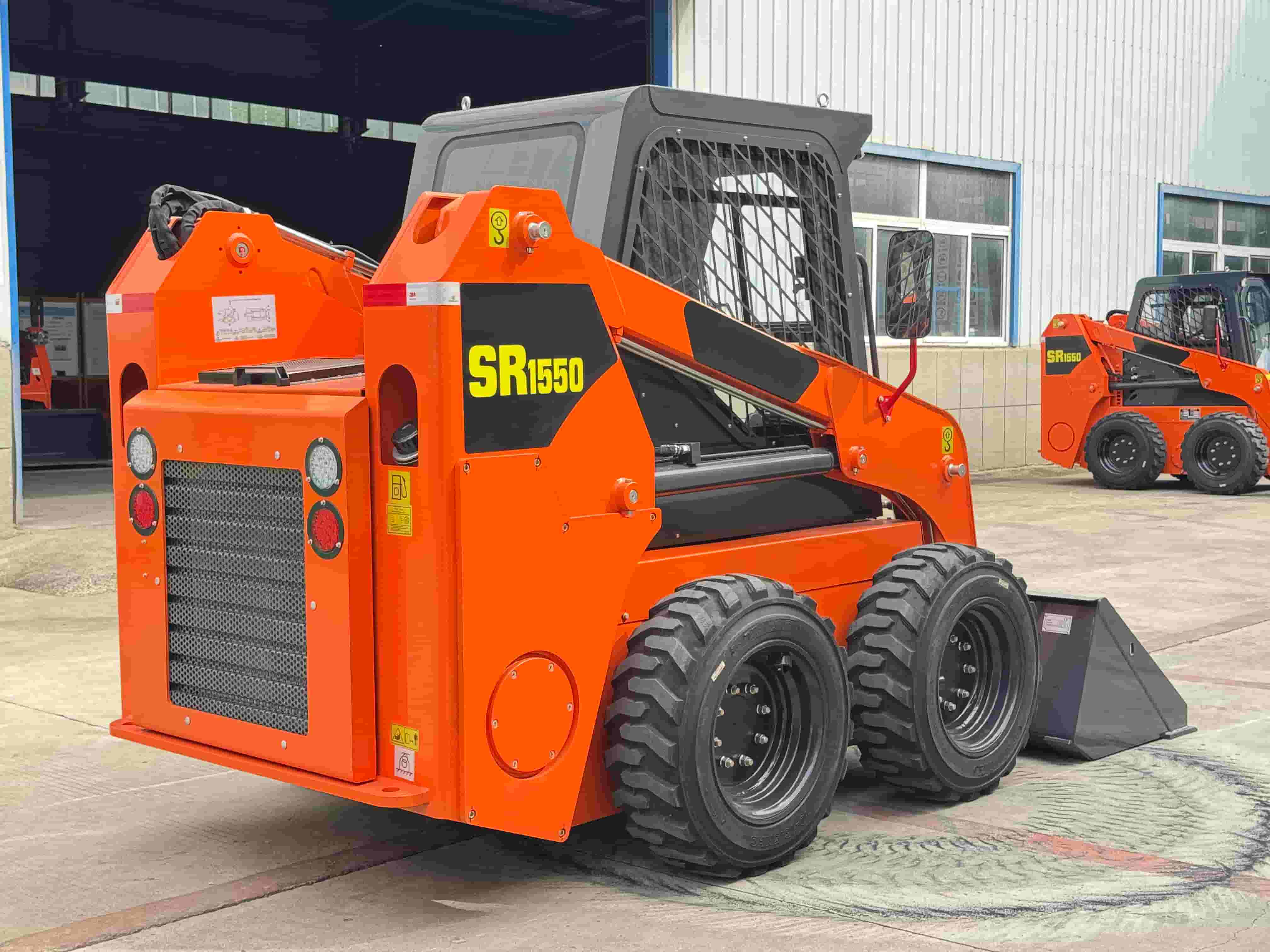 SR1550 Skid Steer Loader